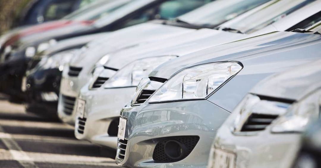 6 cuidados antes de comprar um carro usado